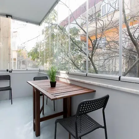 Luxurious Flat Close To Everywhere 아파트