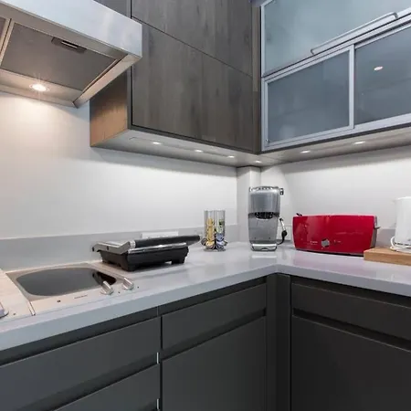 Luxurious Flat Close To Everywhere Стамбул