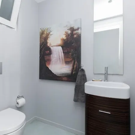 Apartman Luxurious Flat Close To Everywhere *